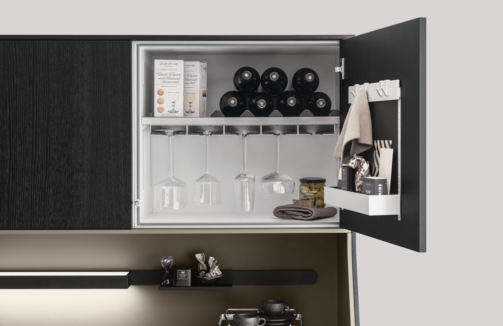 SieMatic 29 freestanding kitchen furniture with MultiMatic interior organisation